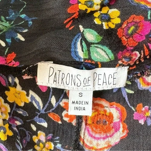 Patrons of peace black floral kimono, fits many sizes - Picture 6 of 7